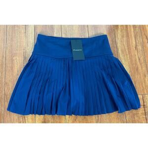 NEW Women Fabletics Hot Shot Pleated tennis golf performance skirt XS SHORT
